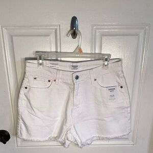Women’s size 10/30 white cutoffs. High rise. Levi’s Denizen.